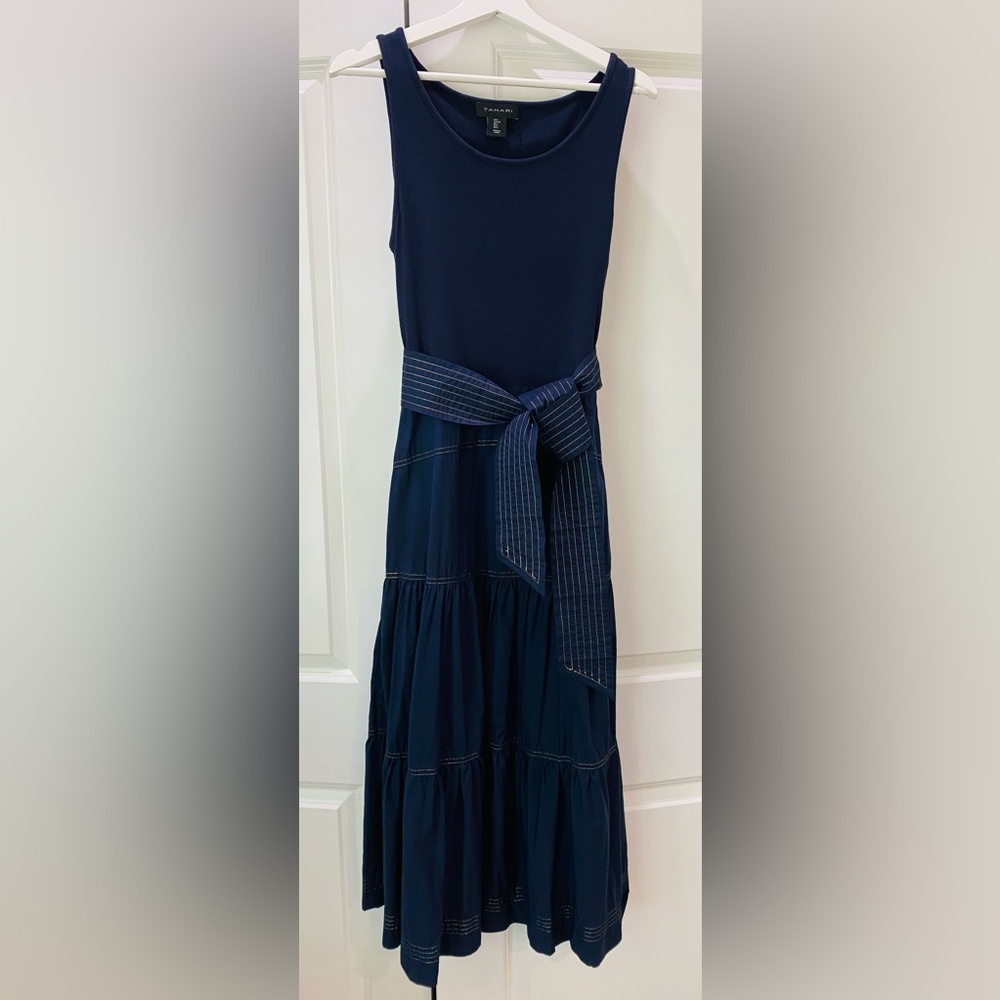Tahari - 3 tiers maxi dress - M/L